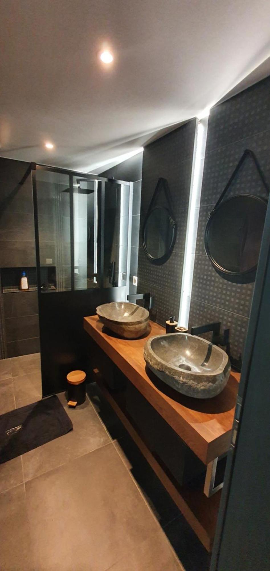 Standing Jacuzzi